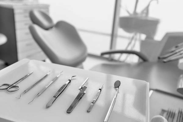 An Oral Surgeon Lists Common Reasons For Tooth Extractions